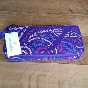 Vera Bradley Large Travel Pill Case